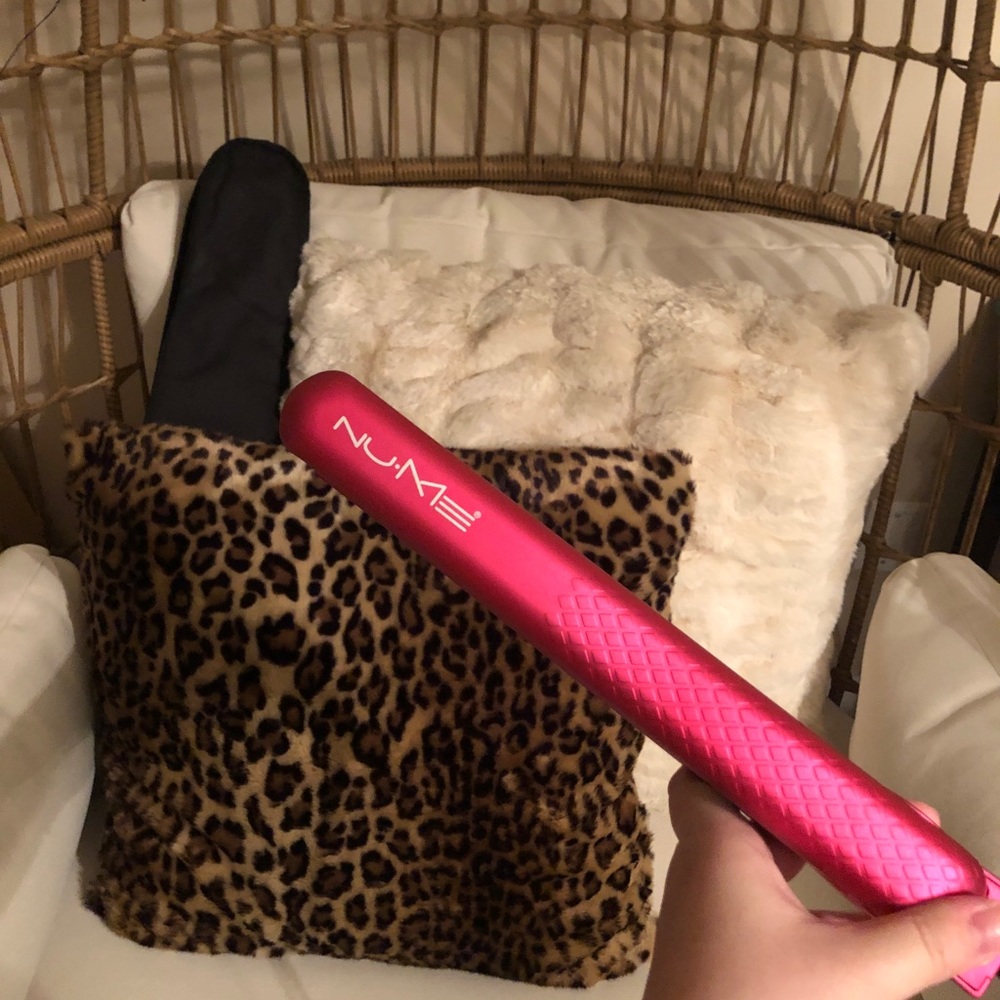 Nume straightener